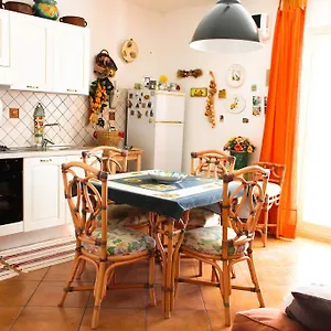 Agrumi In Terrazza Frühstückspension Aragona